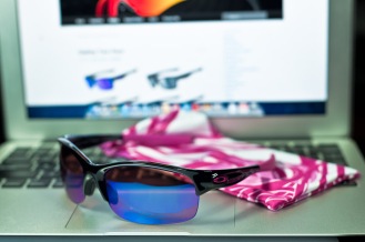 $280 Oakley Commit SQ Breast Cancer Awareness Edition SKU# 24-330